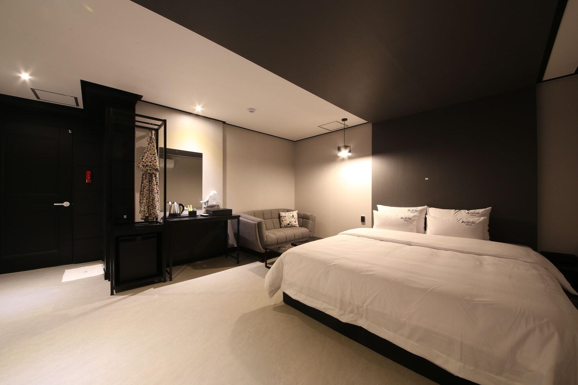 בוסאן Almond Hotel Gupo Station מראה חיצוני תמונה