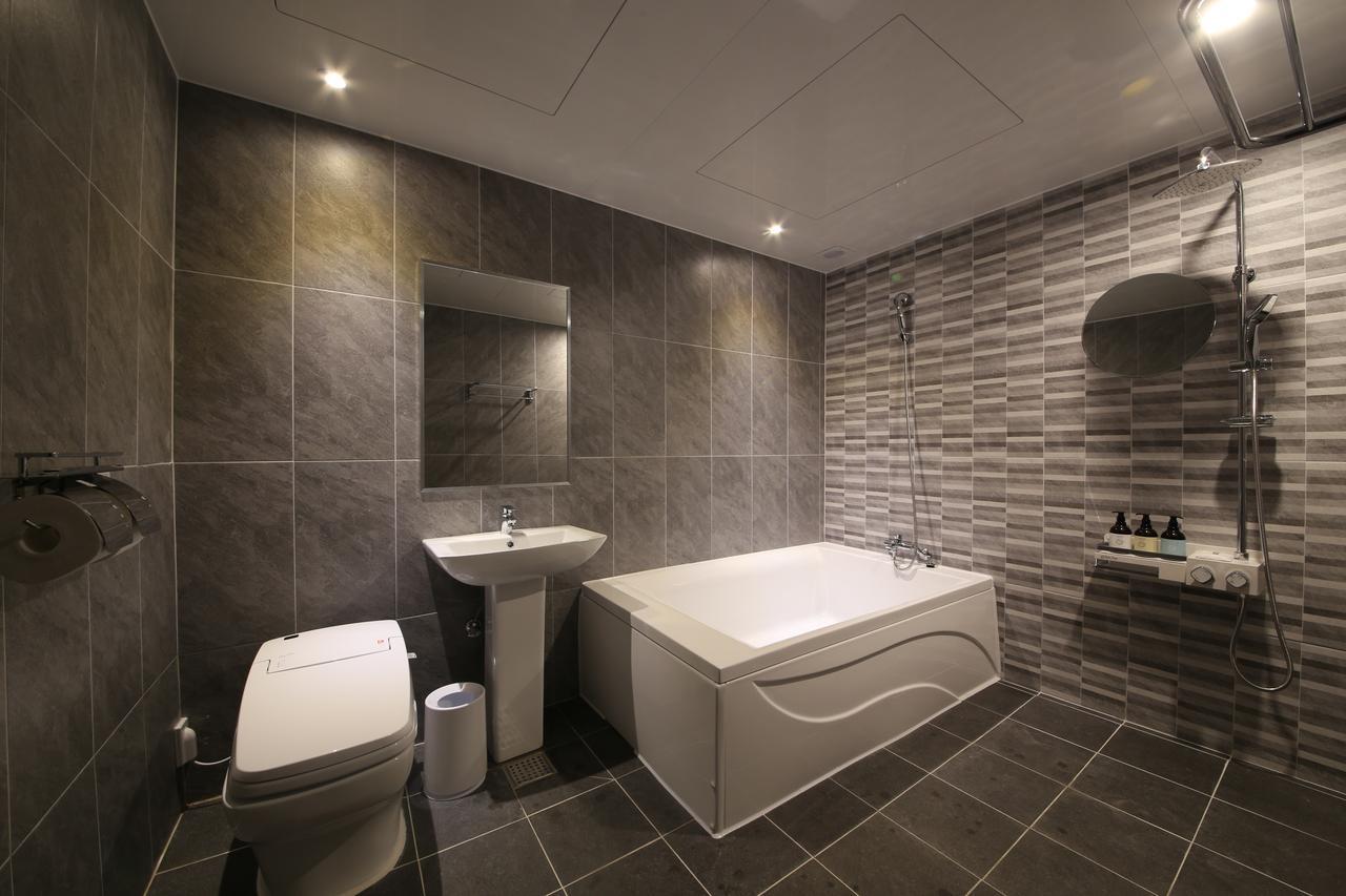 בוסאן Almond Hotel Gupo Station מראה חיצוני תמונה