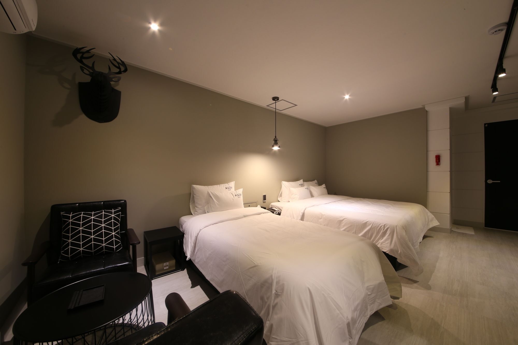 בוסאן Almond Hotel Gupo Station מראה חיצוני תמונה