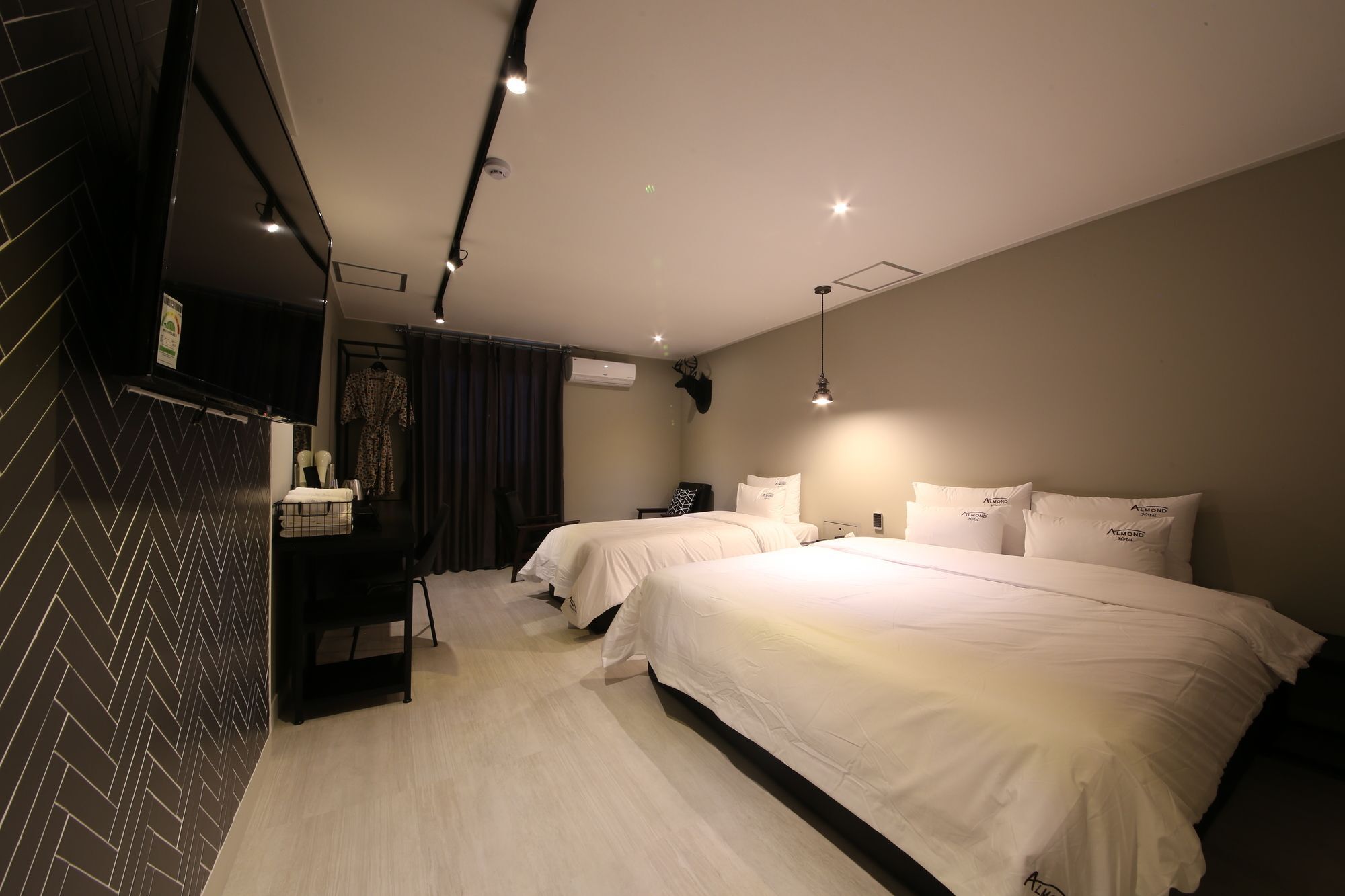 בוסאן Almond Hotel Gupo Station מראה חיצוני תמונה