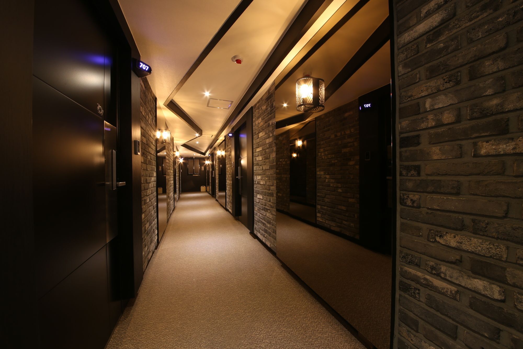 בוסאן Almond Hotel Gupo Station מראה חיצוני תמונה