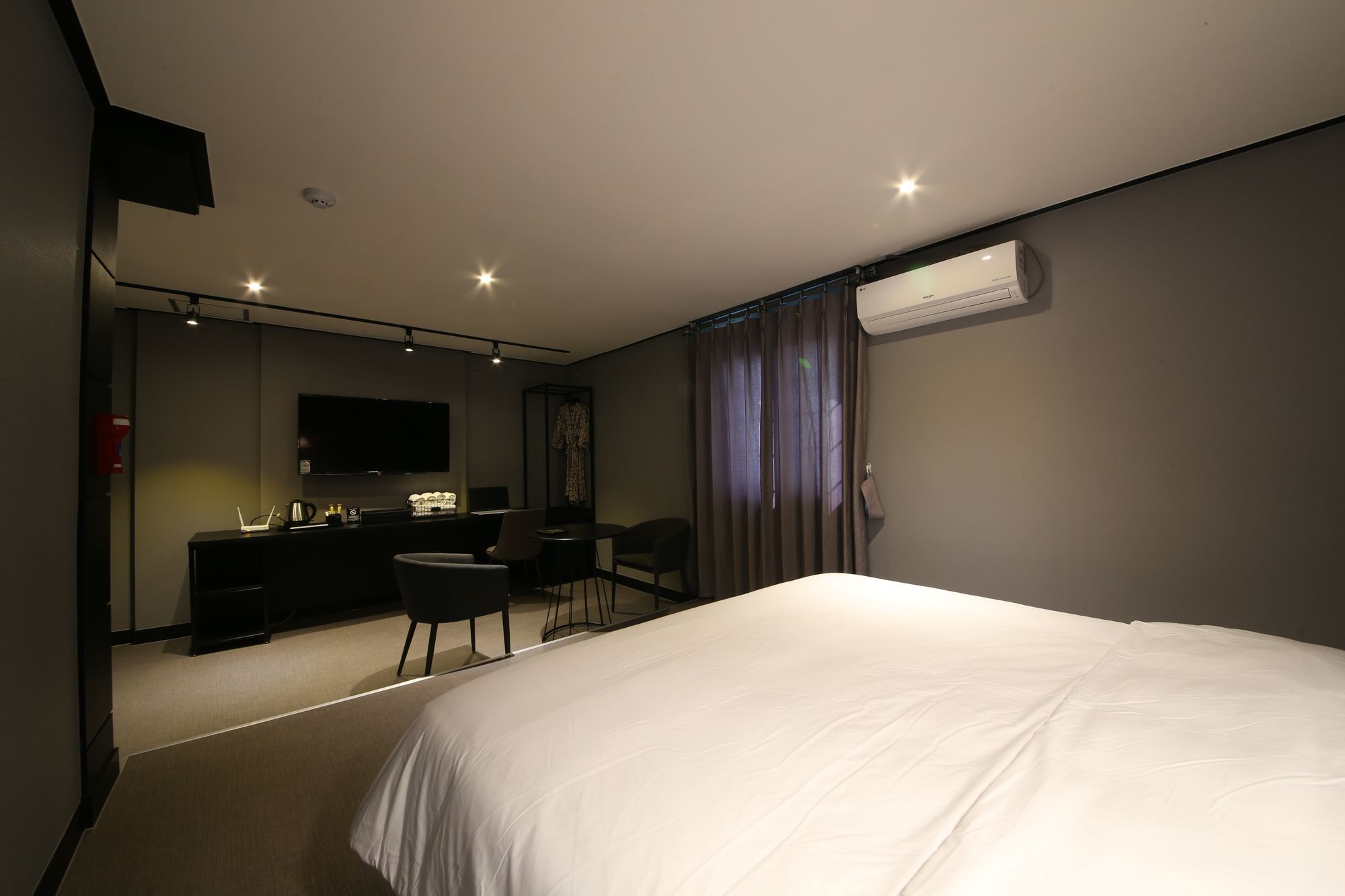 בוסאן Almond Hotel Gupo Station מראה חיצוני תמונה