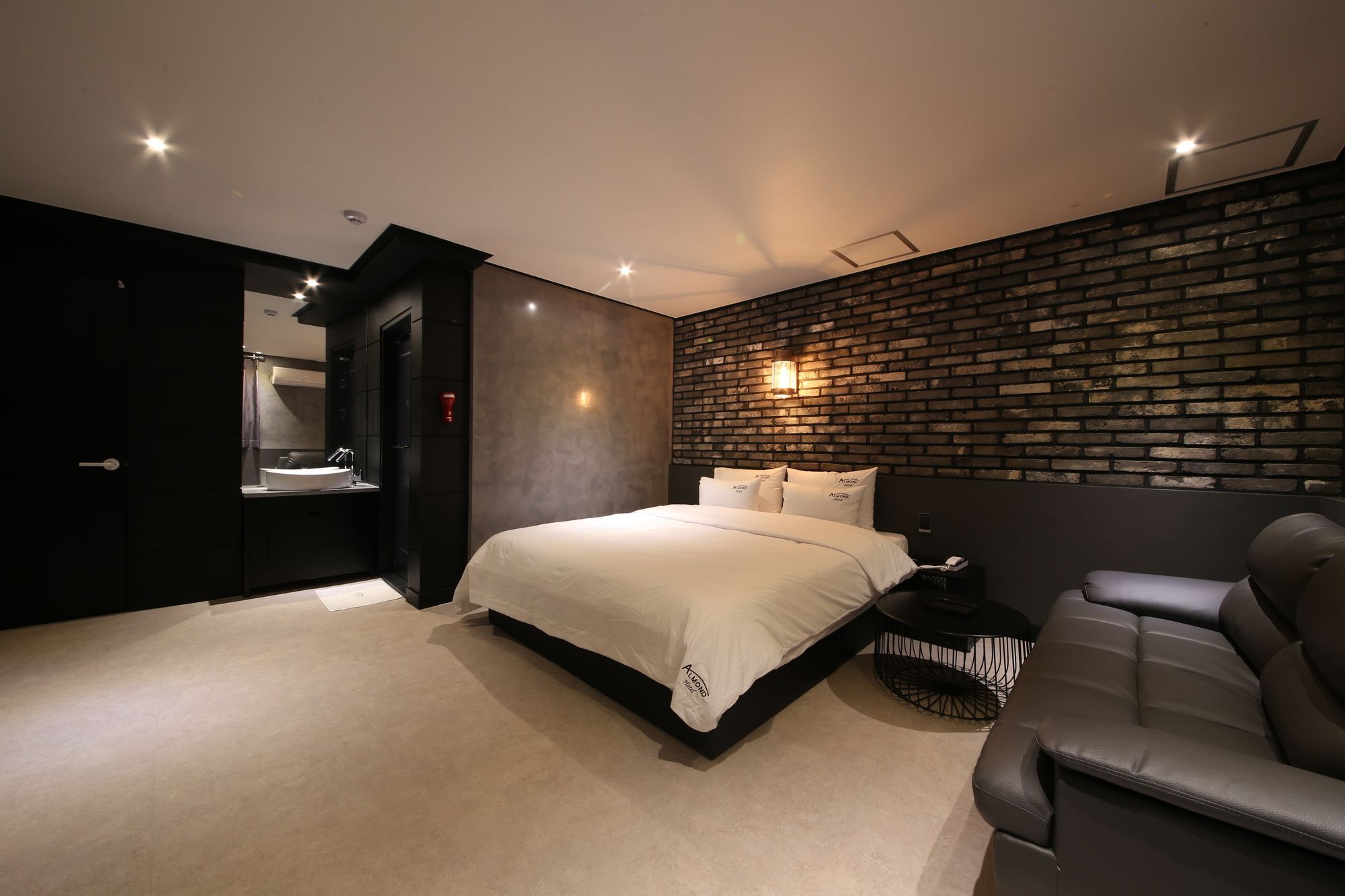 בוסאן Almond Hotel Gupo Station מראה חיצוני תמונה